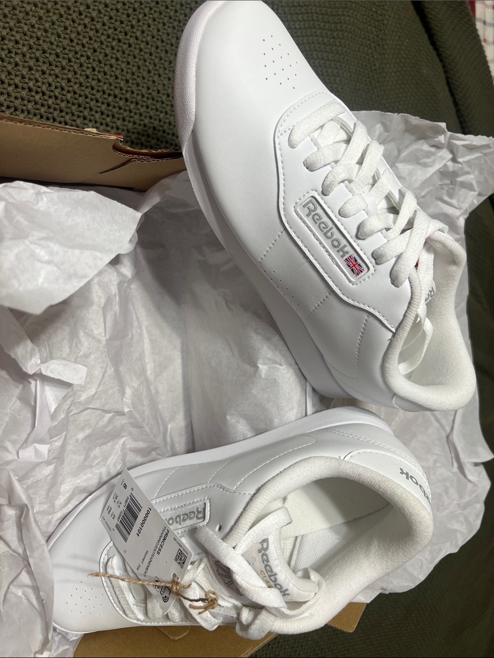 Reebok All-White Leather Low-Top Sneakers (Lifestyle Princess)